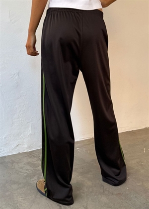 Mia track buks Dark Chocolate/Green Boii Studios 